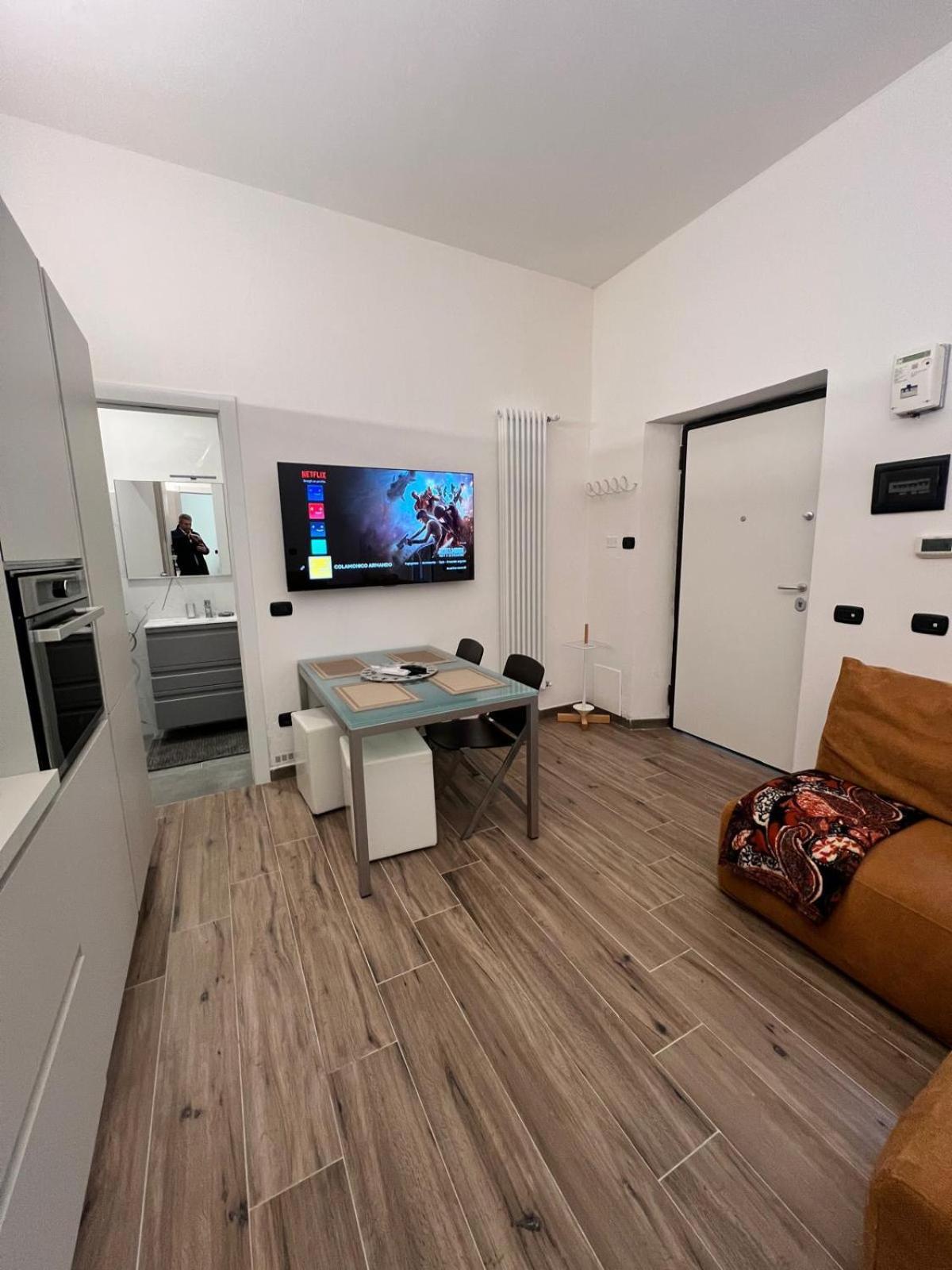 Domusmi Delfico 2 Apartment Milan Luaran gambar