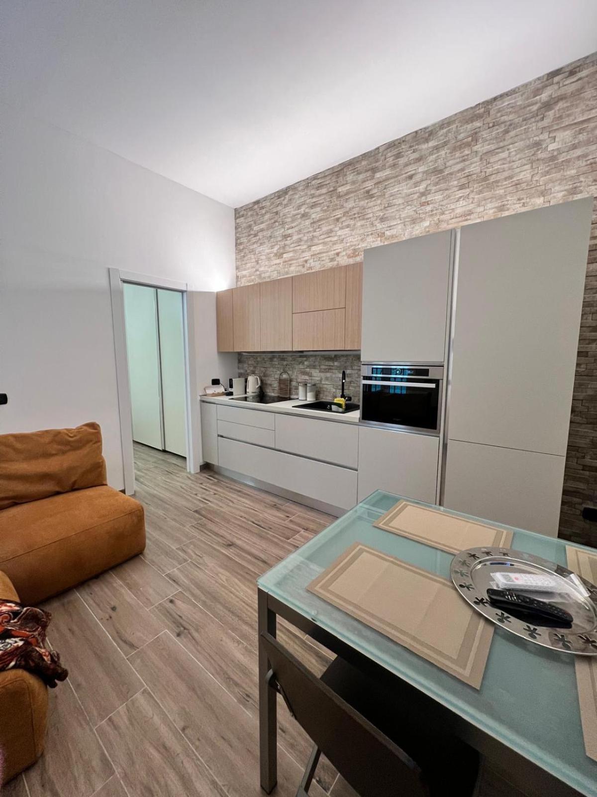 Domusmi Delfico 2 Apartment Milan Luaran gambar